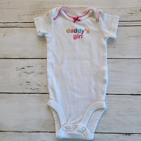 ♡ 5/$20 - Carter's Girls White Colorful Daddy's Girl Print Short Sleeve Bodysuit - Picture 6 of 6